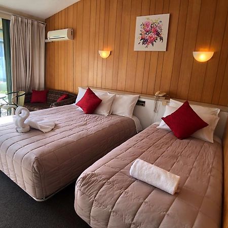 Tui Lodge Motel Крайстчърч Екстериор снимка