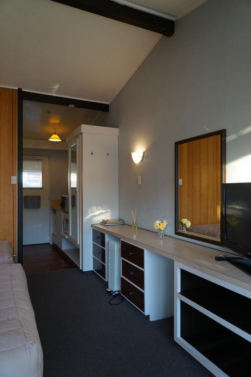 Tui Lodge Motel Крайстчърч Екстериор снимка