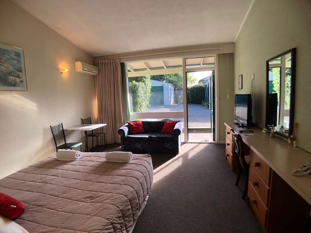 Tui Lodge Motel Крайстчърч Екстериор снимка