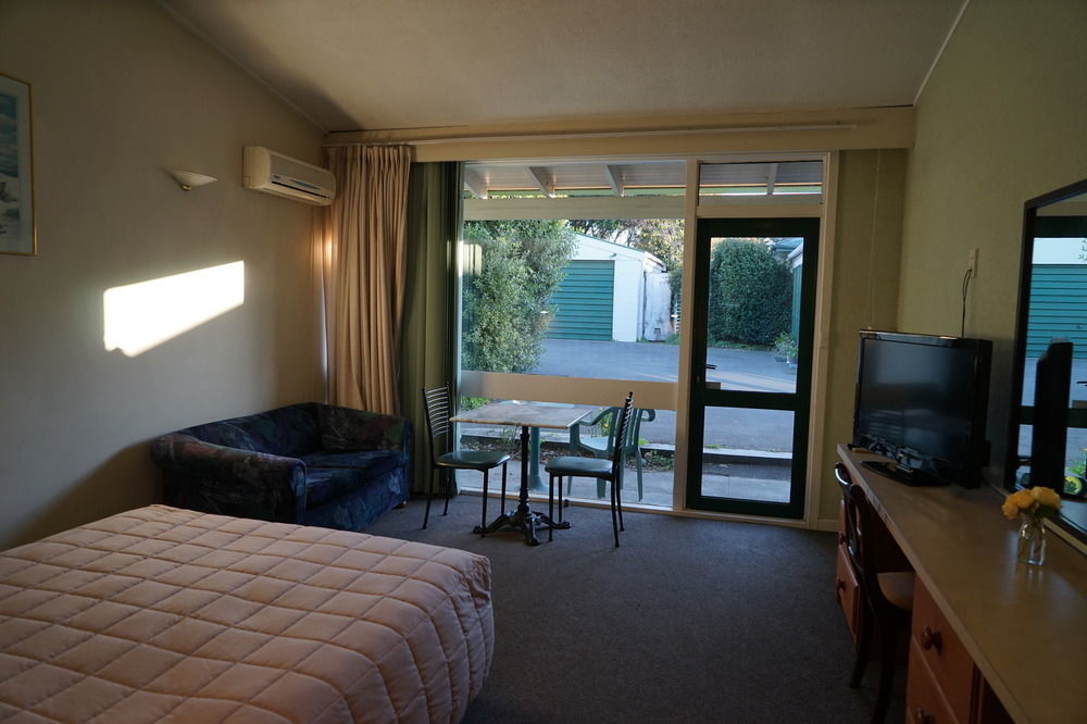 Tui Lodge Motel Крайстчърч Екстериор снимка