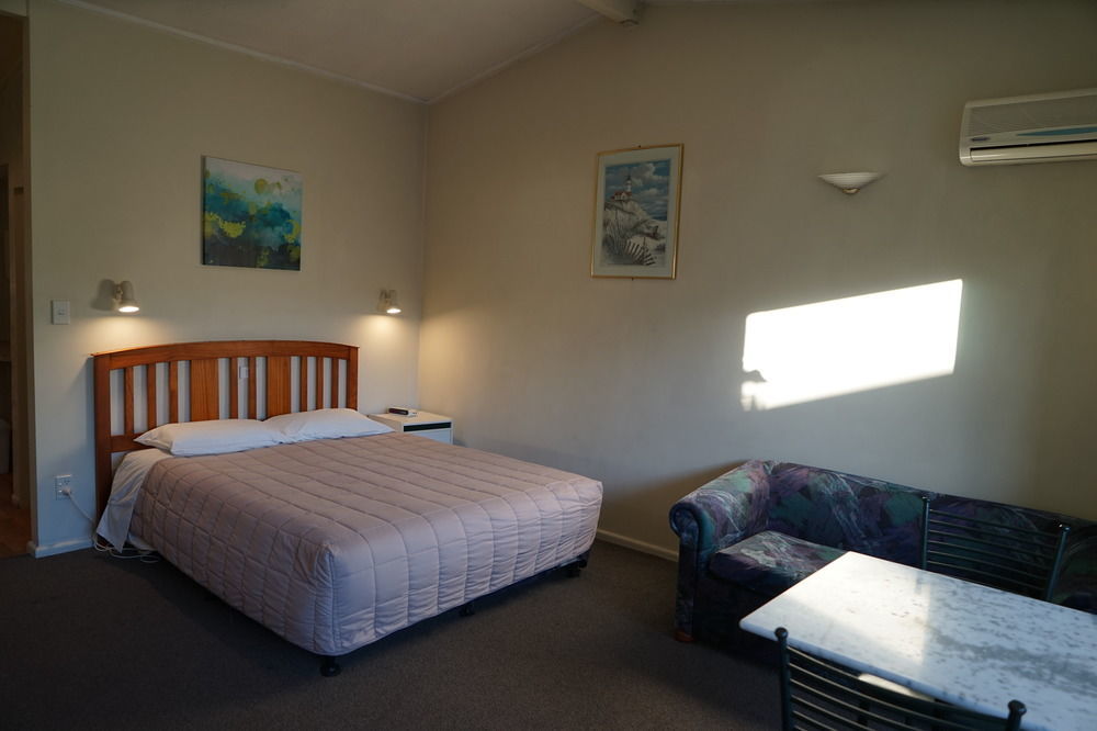 Tui Lodge Motel Крайстчърч Екстериор снимка