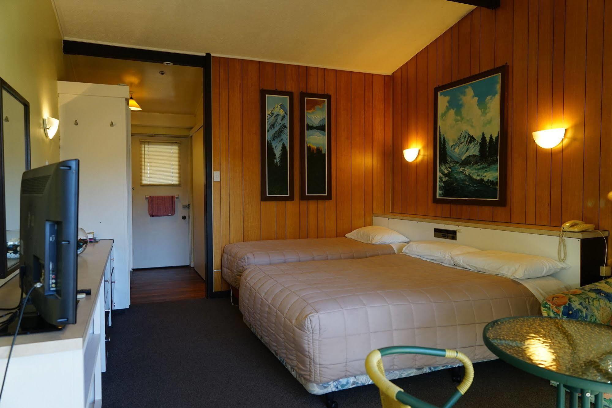 Tui Lodge Motel Крайстчърч Екстериор снимка