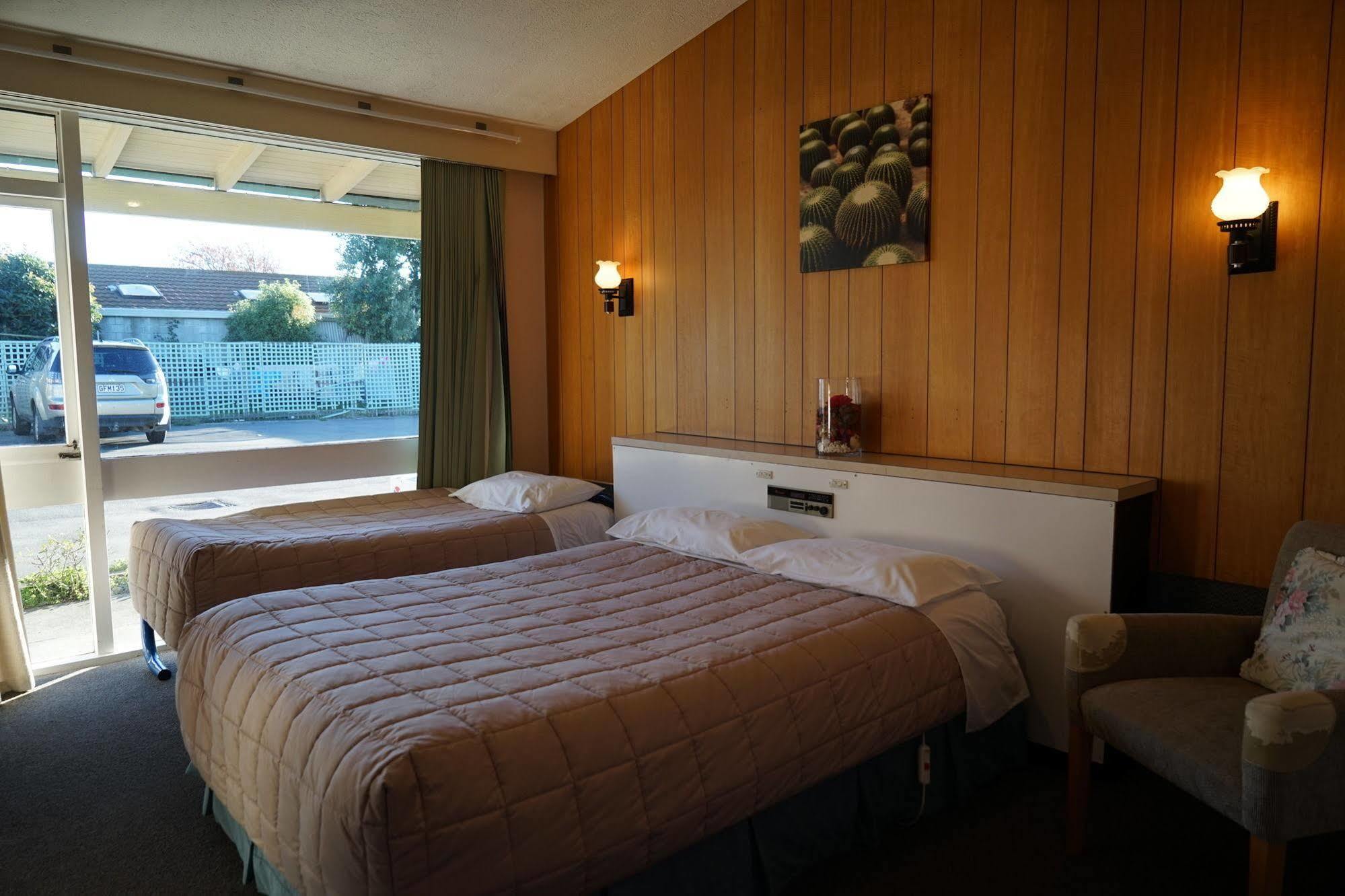 Tui Lodge Motel Крайстчърч Екстериор снимка